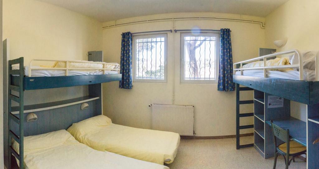 Ymca Villeneuve Les Avignon Hotel Kamer foto